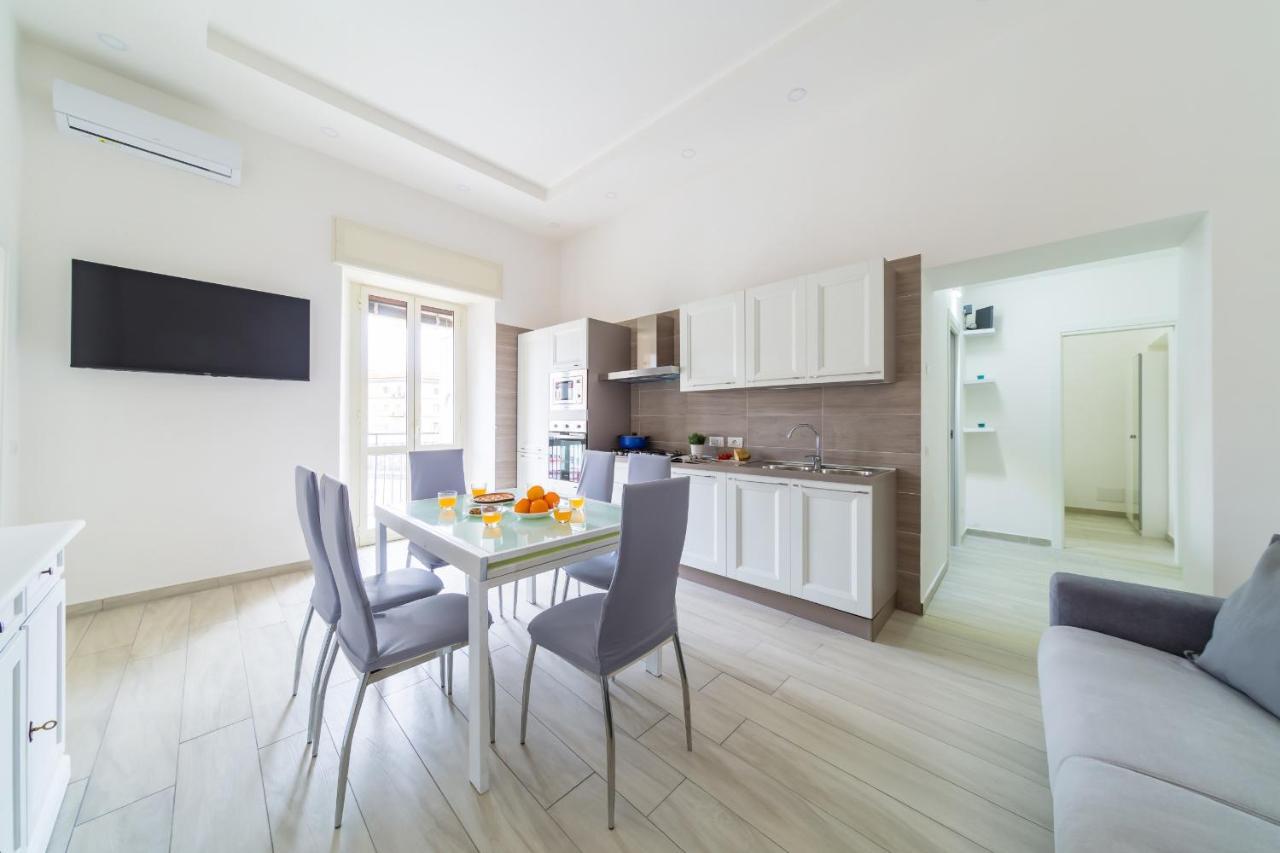 Chiara Modern Apartment By Wonderful Italy Nápoles Exterior foto